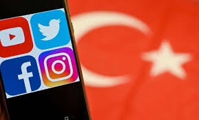 أردوغان يفرض غرامات على منصات التواصل الاجتماعي