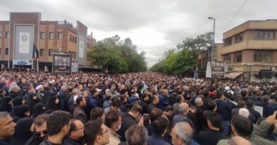 بدء مراسم تشييع الشهداء الرئيس الإيراني رئيسي ووزير الخارجية عبد اللهيان ورفاقهما